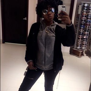 Meet your Posher, Ashera